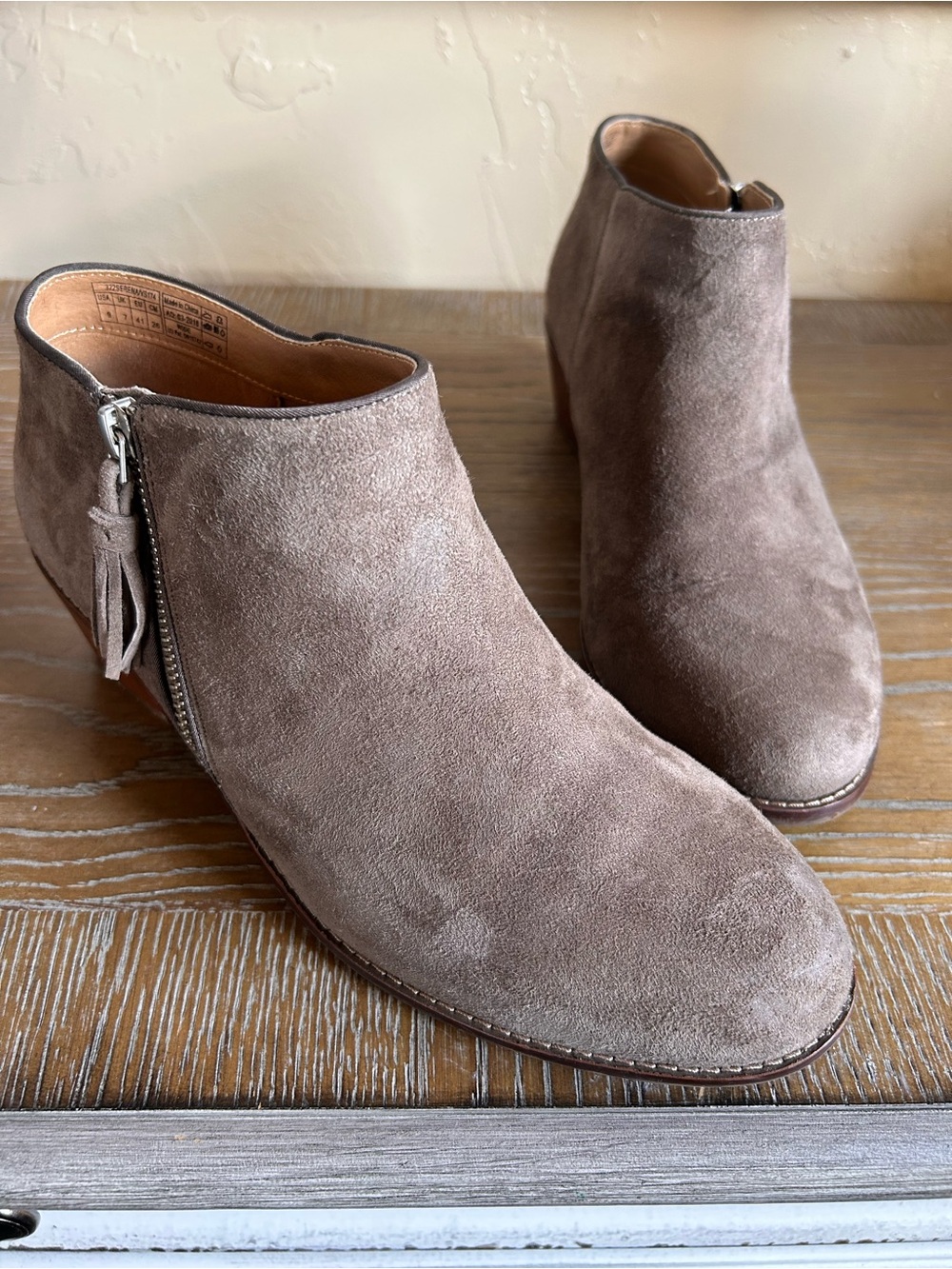 EUC: Vionic Taupe Suede Ankle Booties with Side Tassel Zip